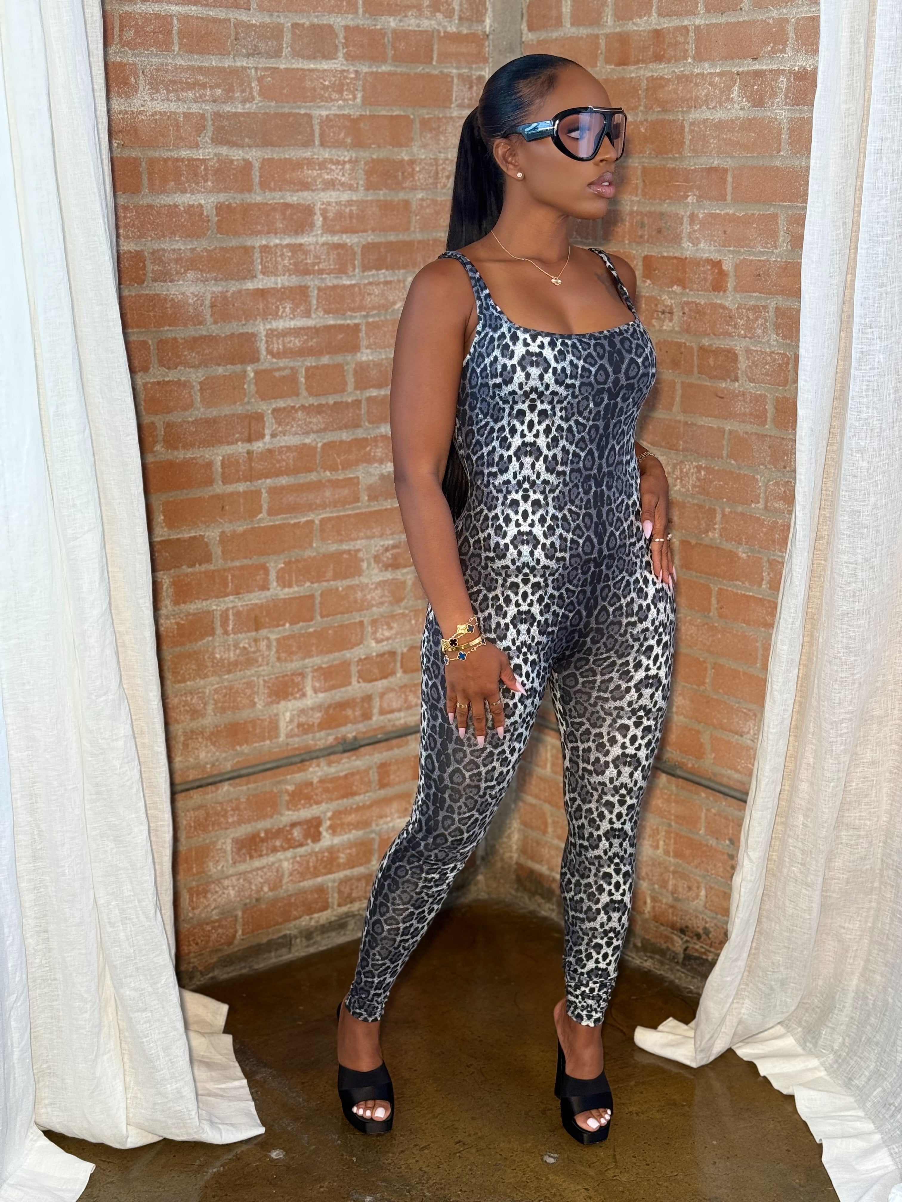 Leopard Print Sleeveless Bodycon Jumpsuit (Black)