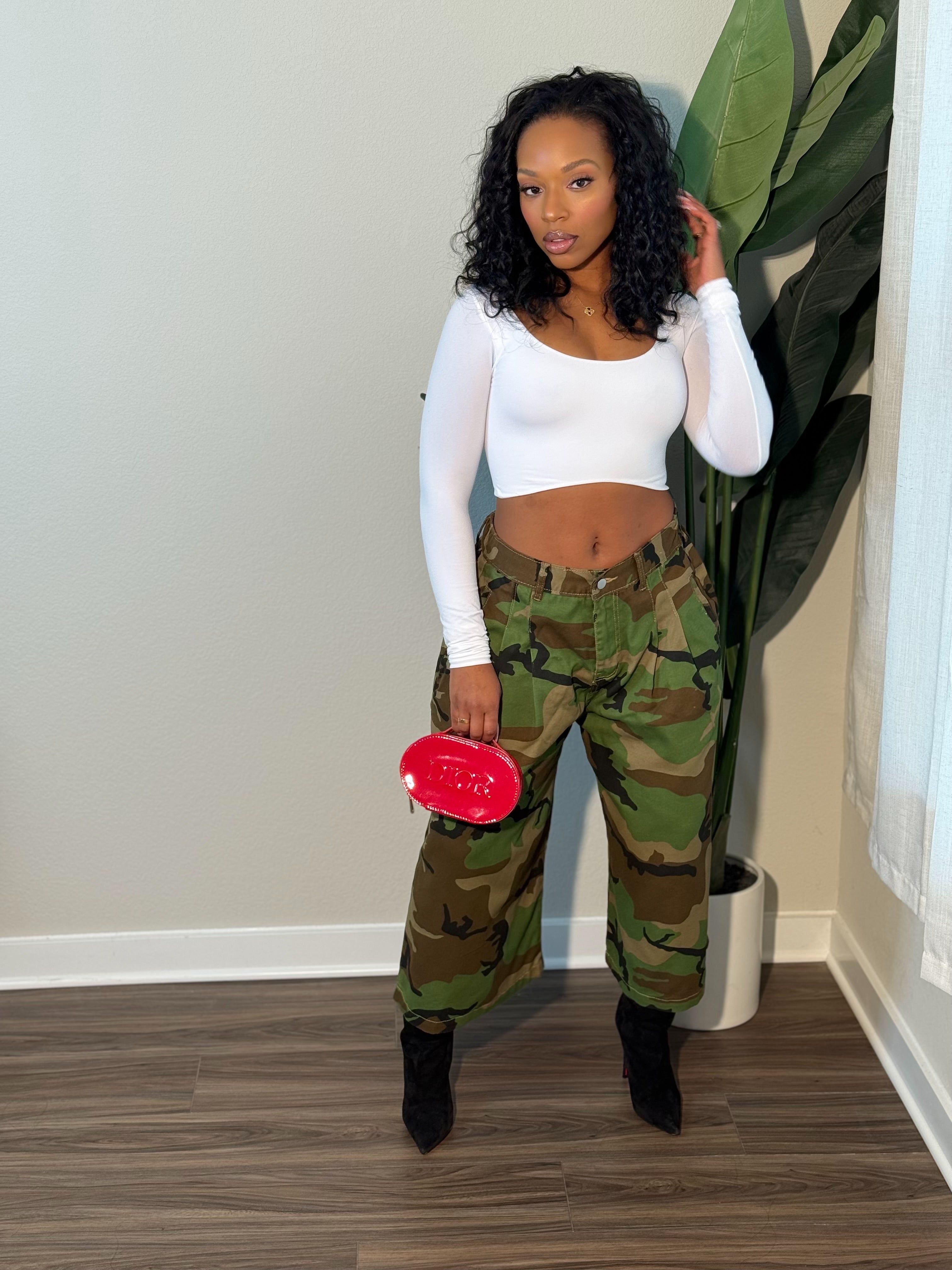 Tandy Camo Cropped Pants (oversized fit)