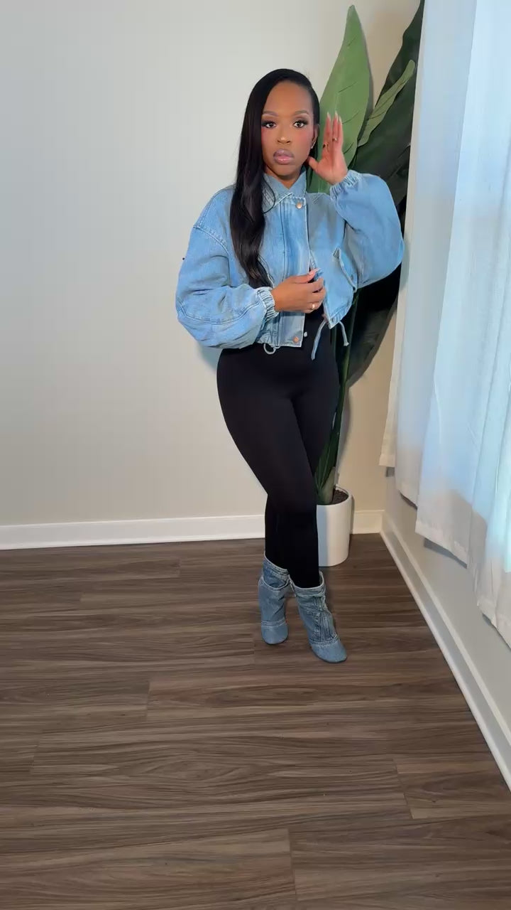 Bri Crop Denin Jacket (Light Blue)